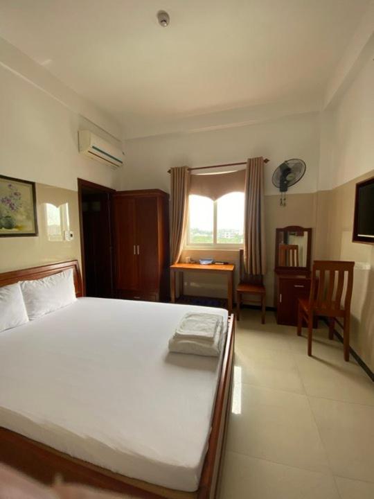 Hotel My Viet Di An Екстер'єр фото